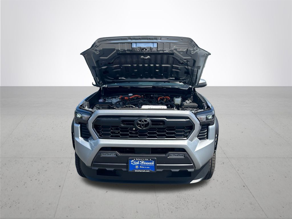 2025 Toyota Tacoma TRD Off-Road 4x4 Double Cab photo 4