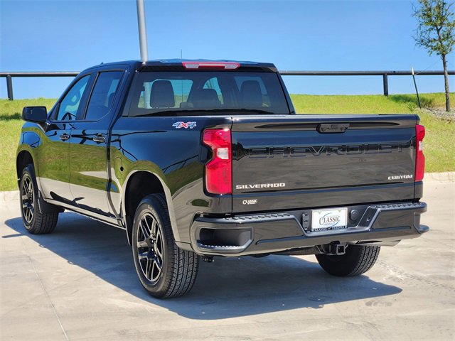 2026 Chevrolet Silverado 1500 Custom photo 5