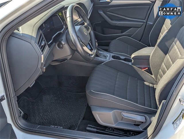 2023 Volkswagen Jetta 1.5T Sport photo 4