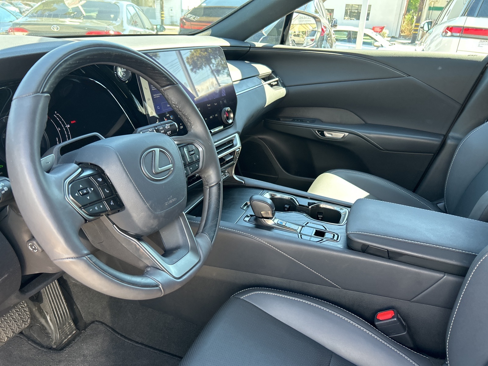 2024 Lexus RX 350h photo 6