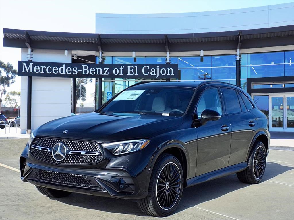 2026 Mercedes-Benz GLC Base's photo