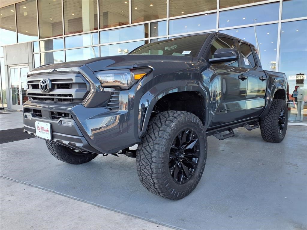 2025 Toyota Tacoma SR5's photo