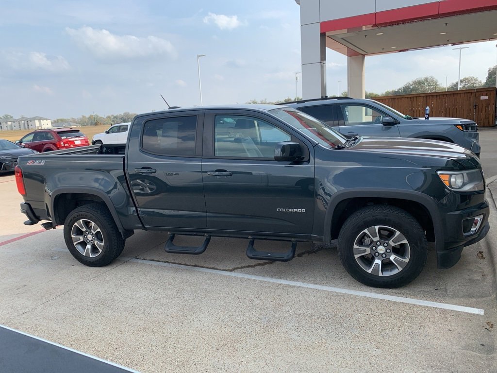 2018 Chevrolet Colorado Z71 photo 3