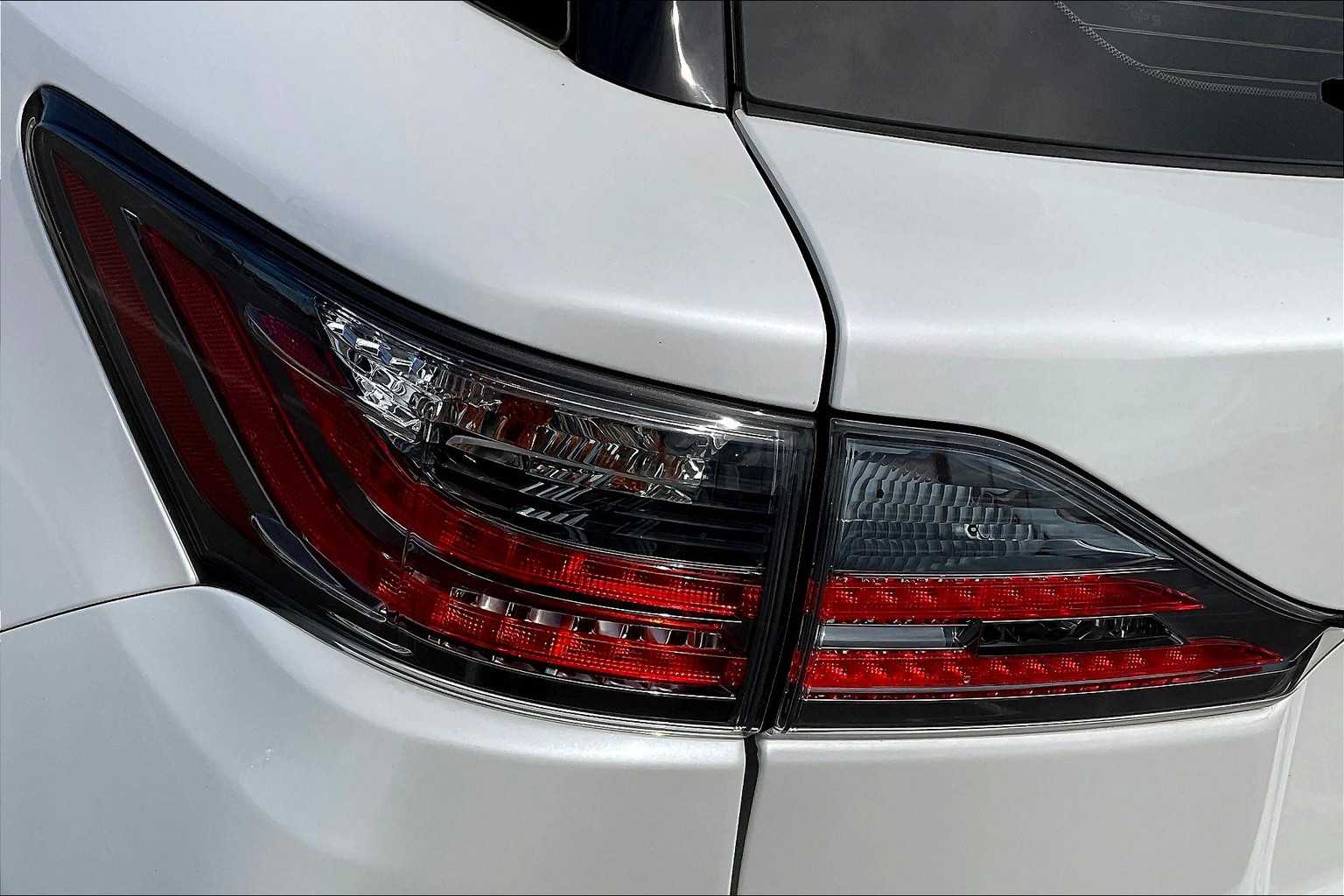 2014 Lexus CT 200h photo 25