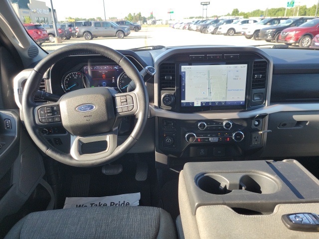 2022 Ford F-150 XLT photo 3