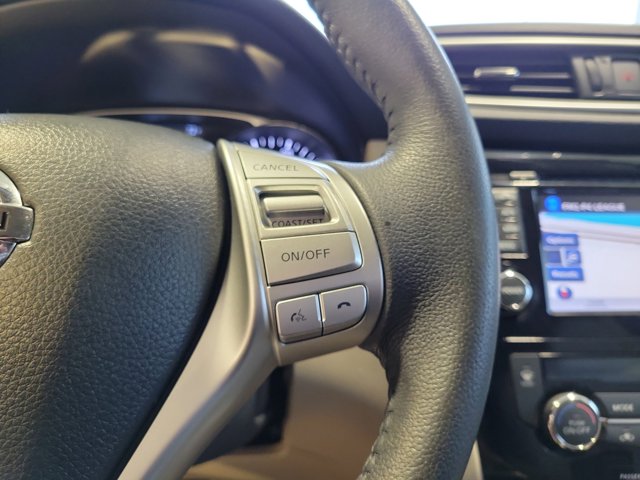 2016 Nissan Rogue S photo 23