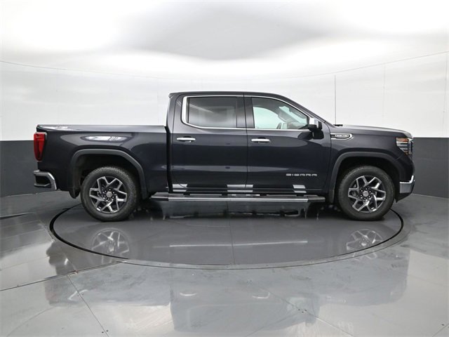 2026 Gmc Sierra 1500 SLT photo 2