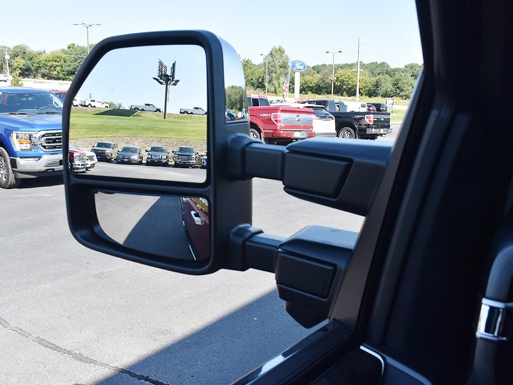 2026 Ford F-350 Lariat photo 32