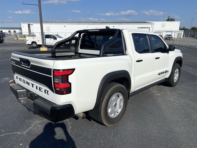 2024 Nissan Frontier SV Crew Cab photo 4