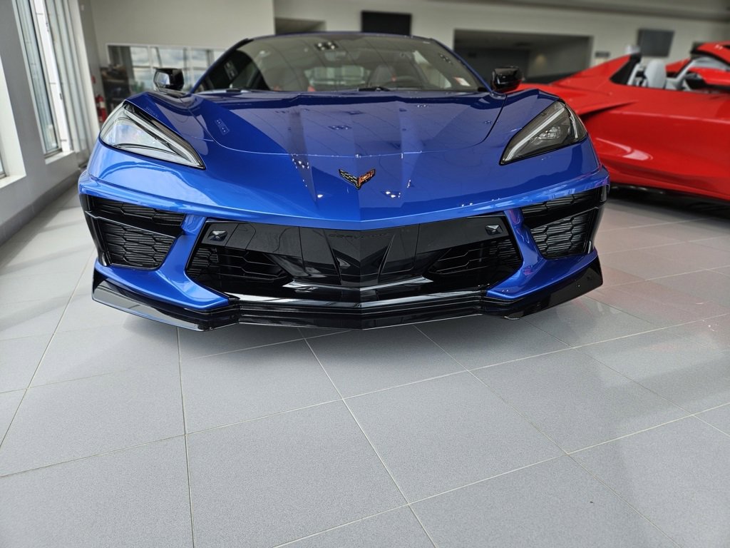 2023 Chevrolet Corvette Stingray 3LT photo 2