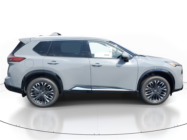 2025 Nissan Rogue Platinum photo 3