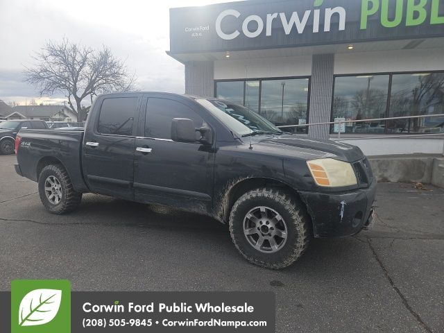 2005 Nissan Titan LE