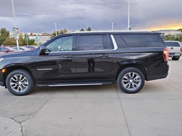 2021 Chevrolet Suburban LT photo 7