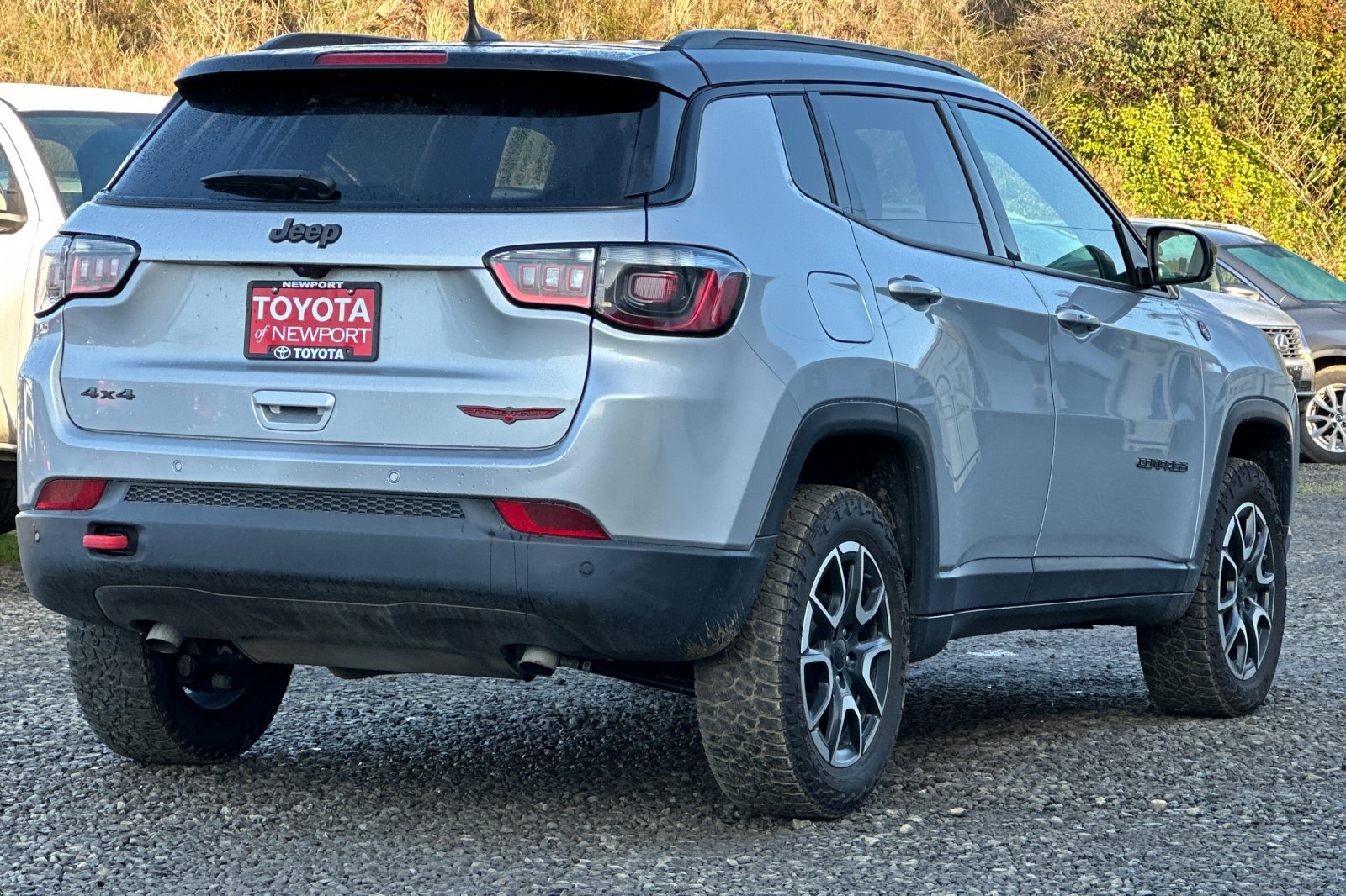 2024 Jeep Compass Trailhawk photo 3