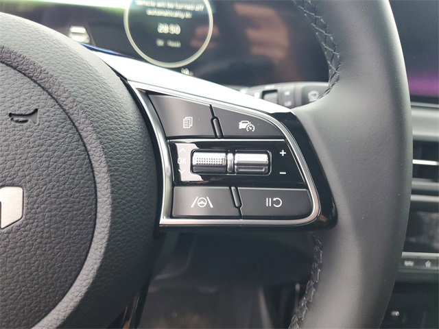 2025 Kia Seltos EX photo 11