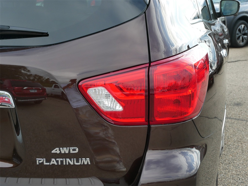 2019 Nissan Pathfinder Platinum photo 8