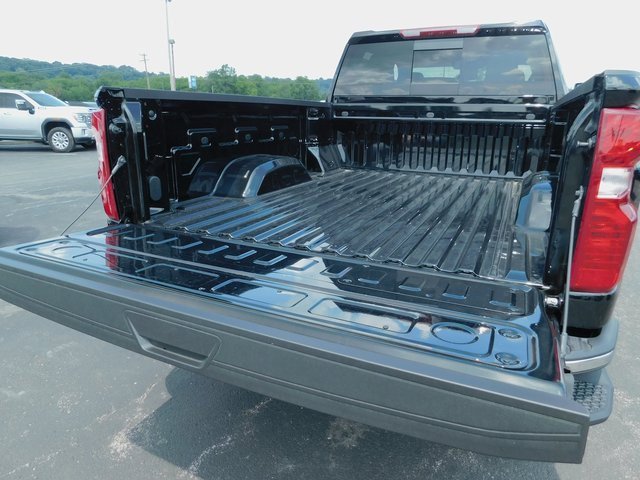 2025 Chevrolet Silverado 2500HD LT photo 11