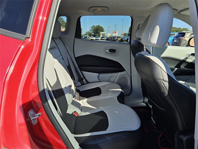 2019 Jeep Compass Latitude photo 14