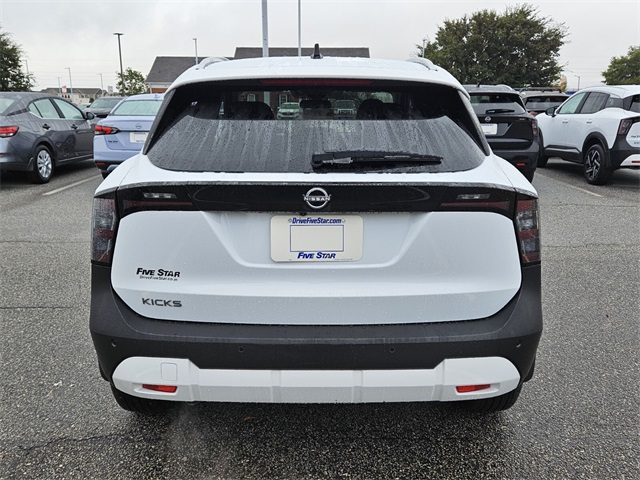2026 Nissan Kicks SV photo 4