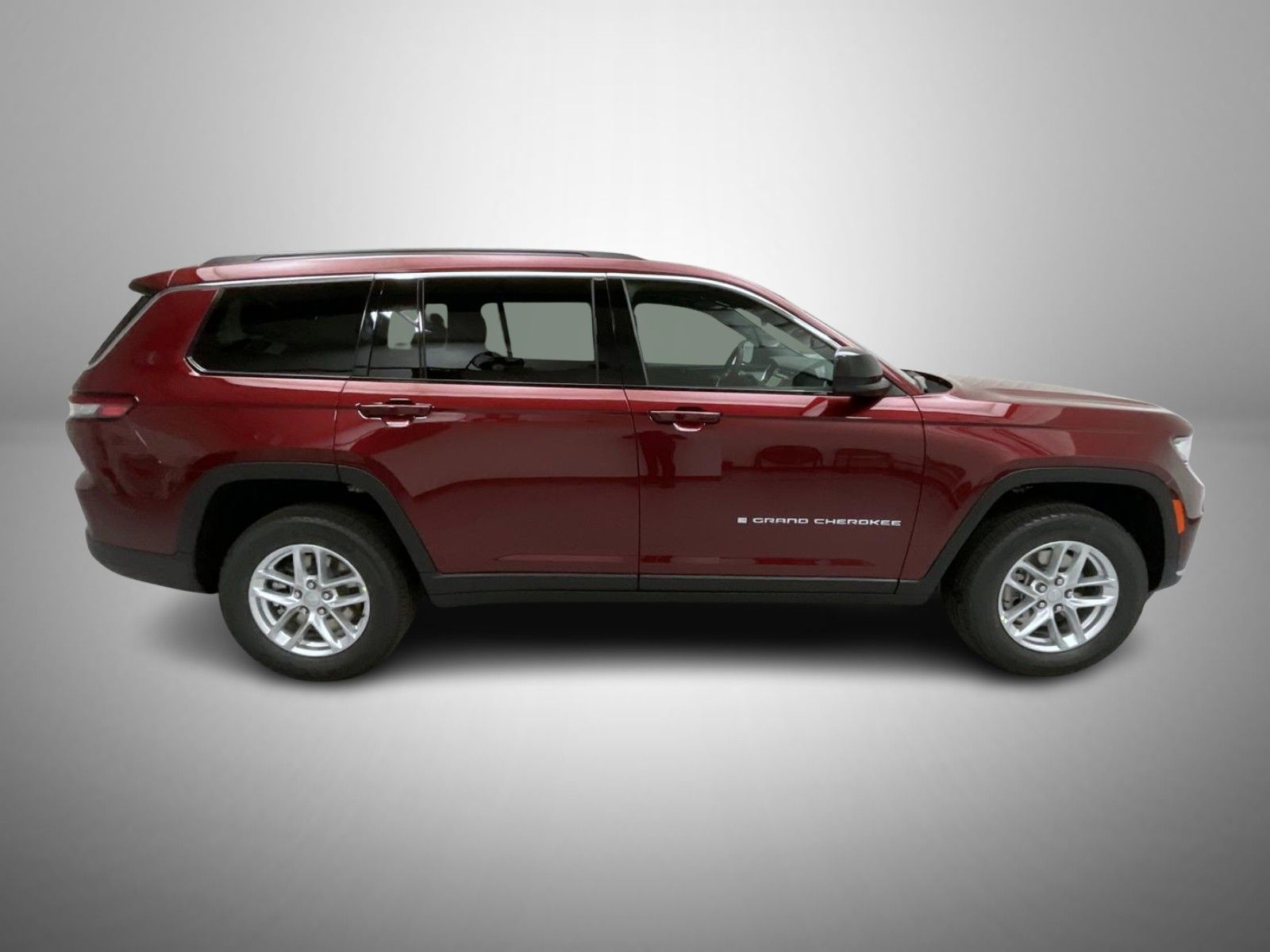 2025 Jeep Grand Cherokee Laredo X photo 3