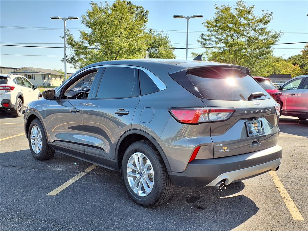 2022 Ford Escape SE photo 6