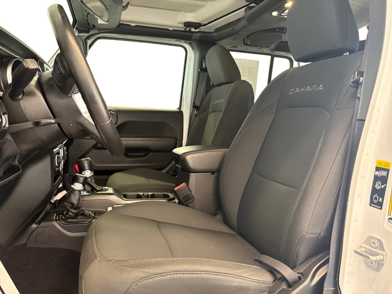 2021 Jeep Wrangler Unlimited Sahara photo 7