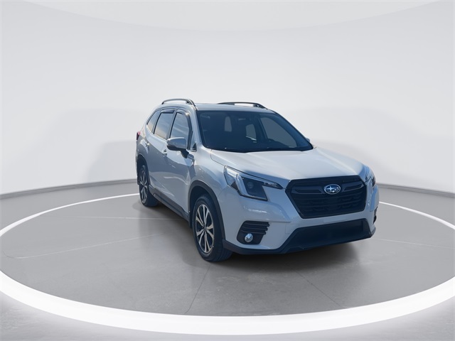 2023 Subaru Forester Limited photo 2
