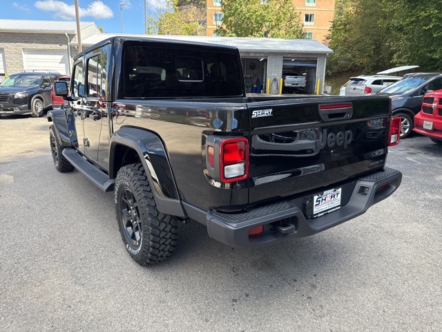 2025 Jeep Gladiator Sport photo 3