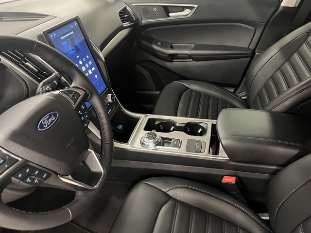 2024 Ford Edge SEL photo 16