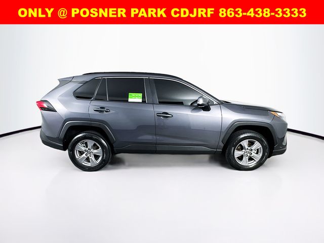 2022 Toyota RAV4 XLE photo 8