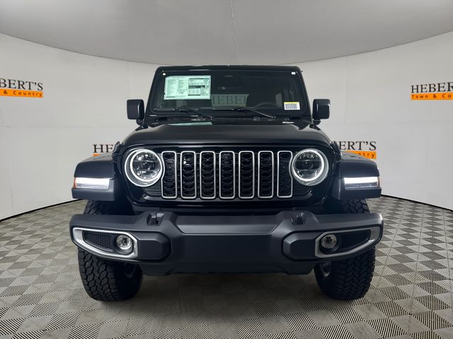 2025 Jeep Wrangler Sahara photo 2