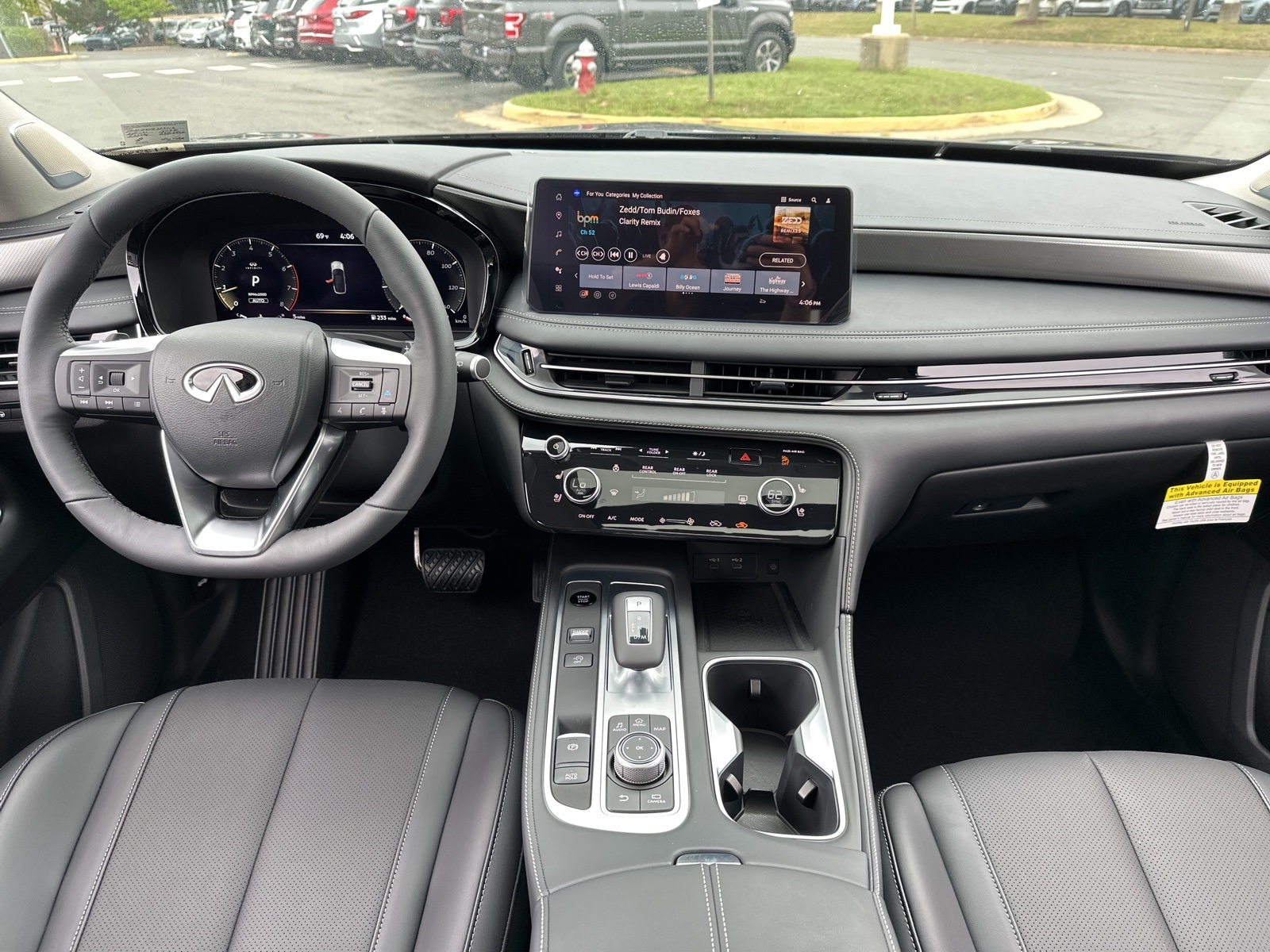 2026 Infiniti QX60 Luxe AWD photo 11