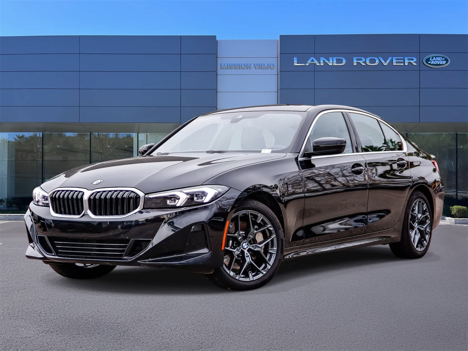 2025 BMW 3 Series 330i's photo