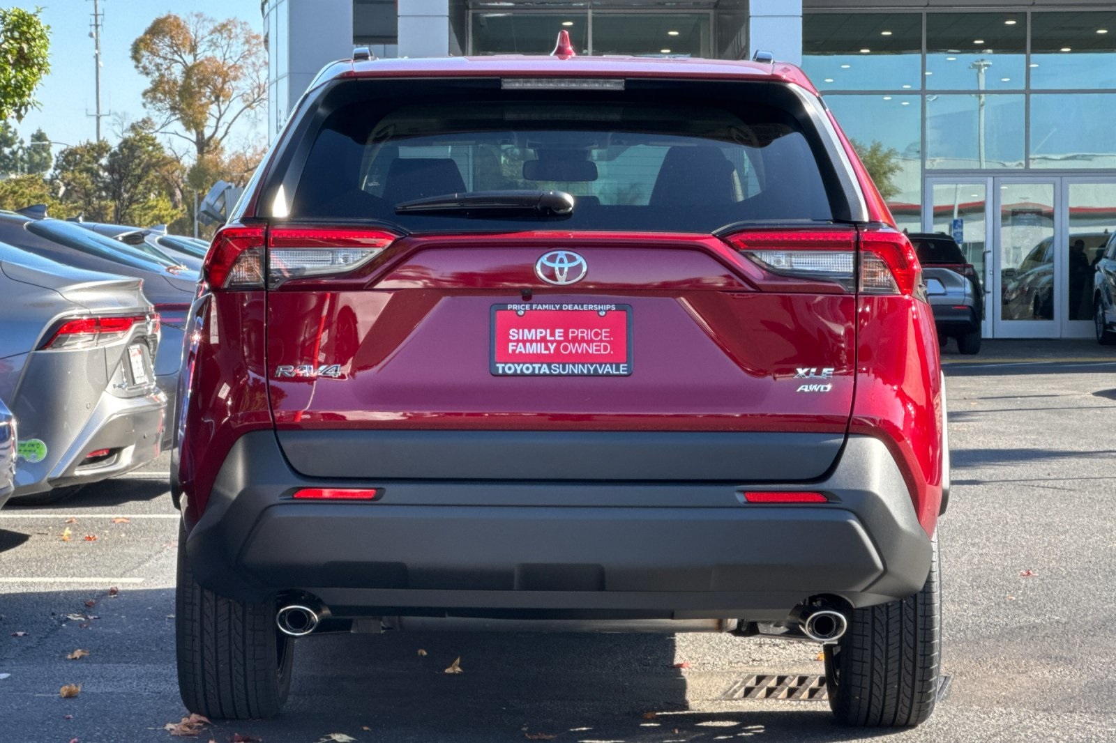 2025 Toyota RAV4 XLE Premium photo 4