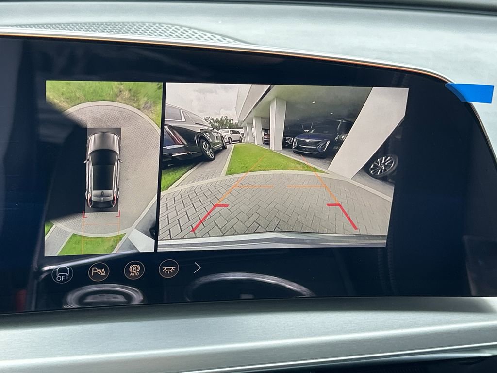 2026 Cadillac Lyriq Luxury photo 24