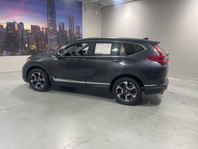 2018 Honda CR-V Touring photo 2