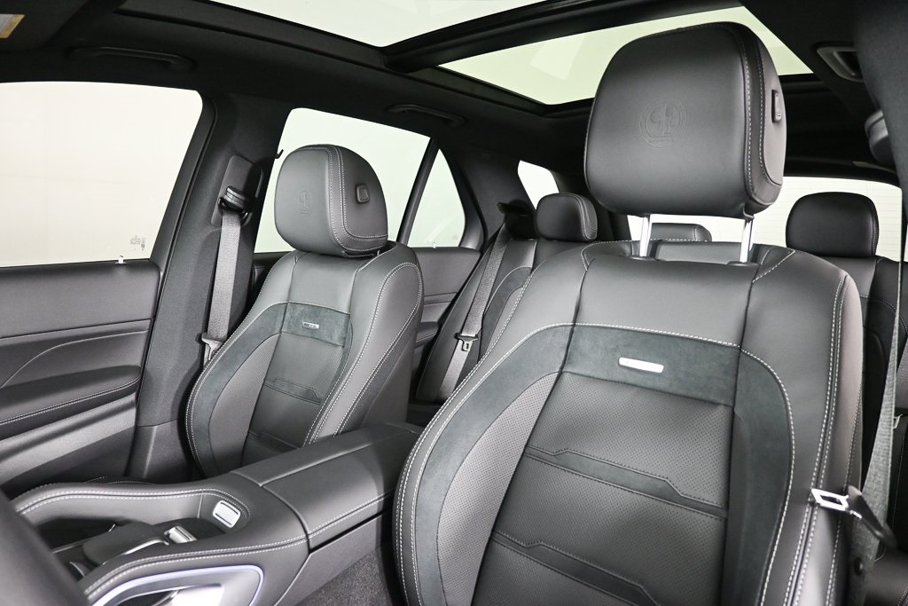 2026 Mercedes Benz GLE AMG 53 4MATIC photo 3