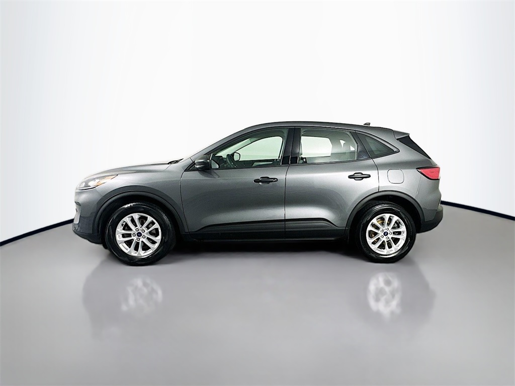 2022 Ford Escape S photo 4