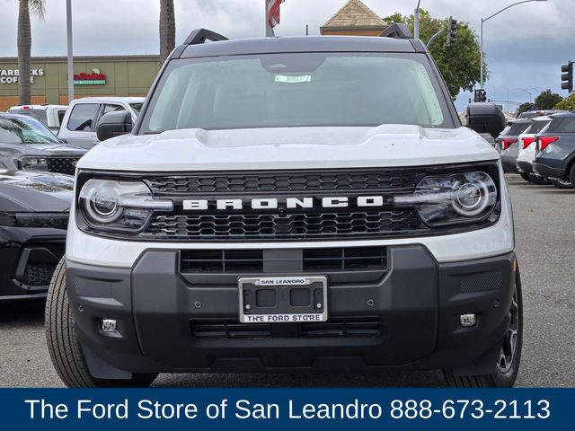 2025 Ford Bronco Sport Outer Banks photo 2