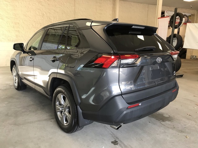 2023 Toyota RAV4 XLE photo 6