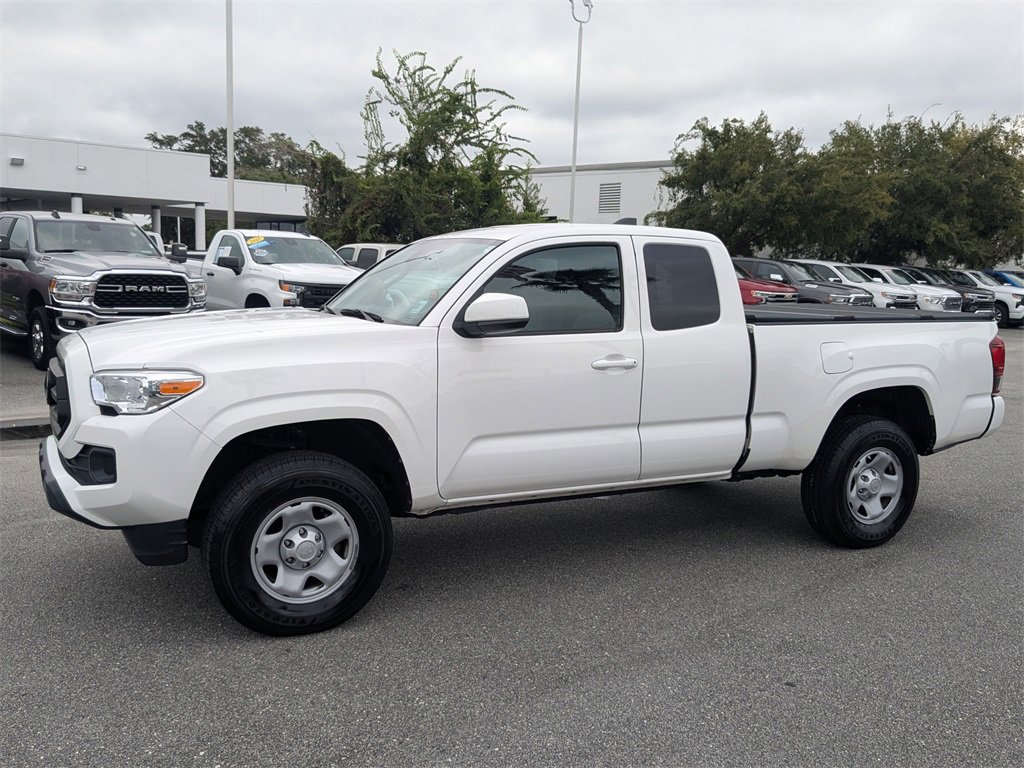 2022 Toyota Tacoma SR V6 photo 6