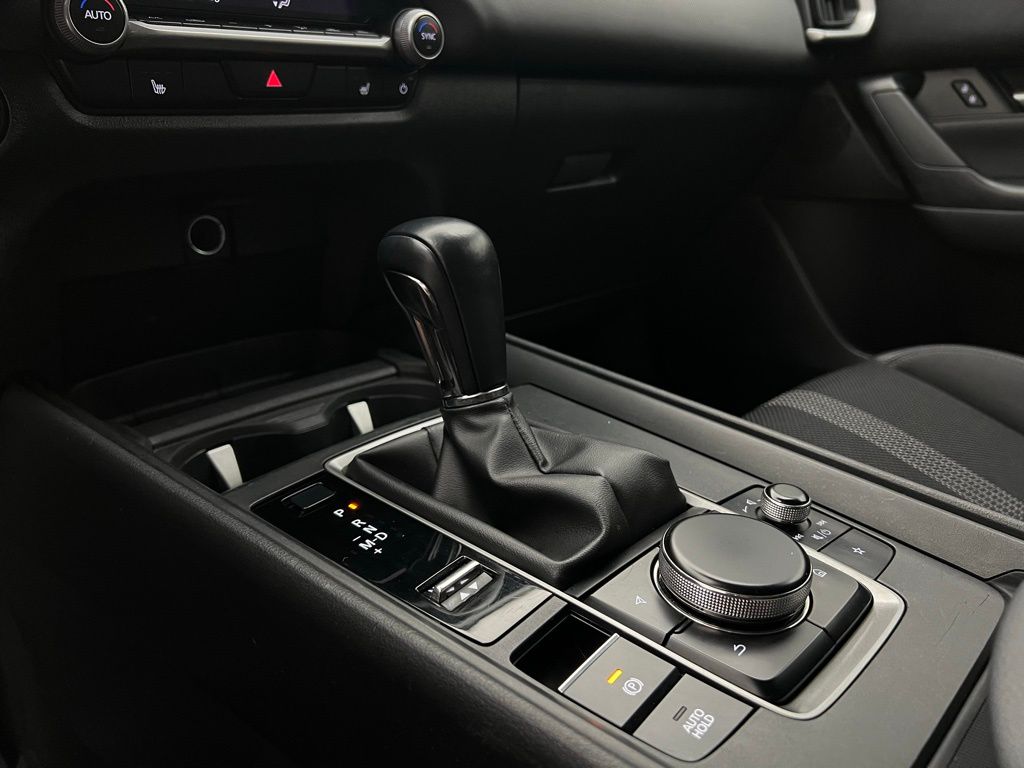 2024 Mazda CX-50 2.5 S Preferred photo 18