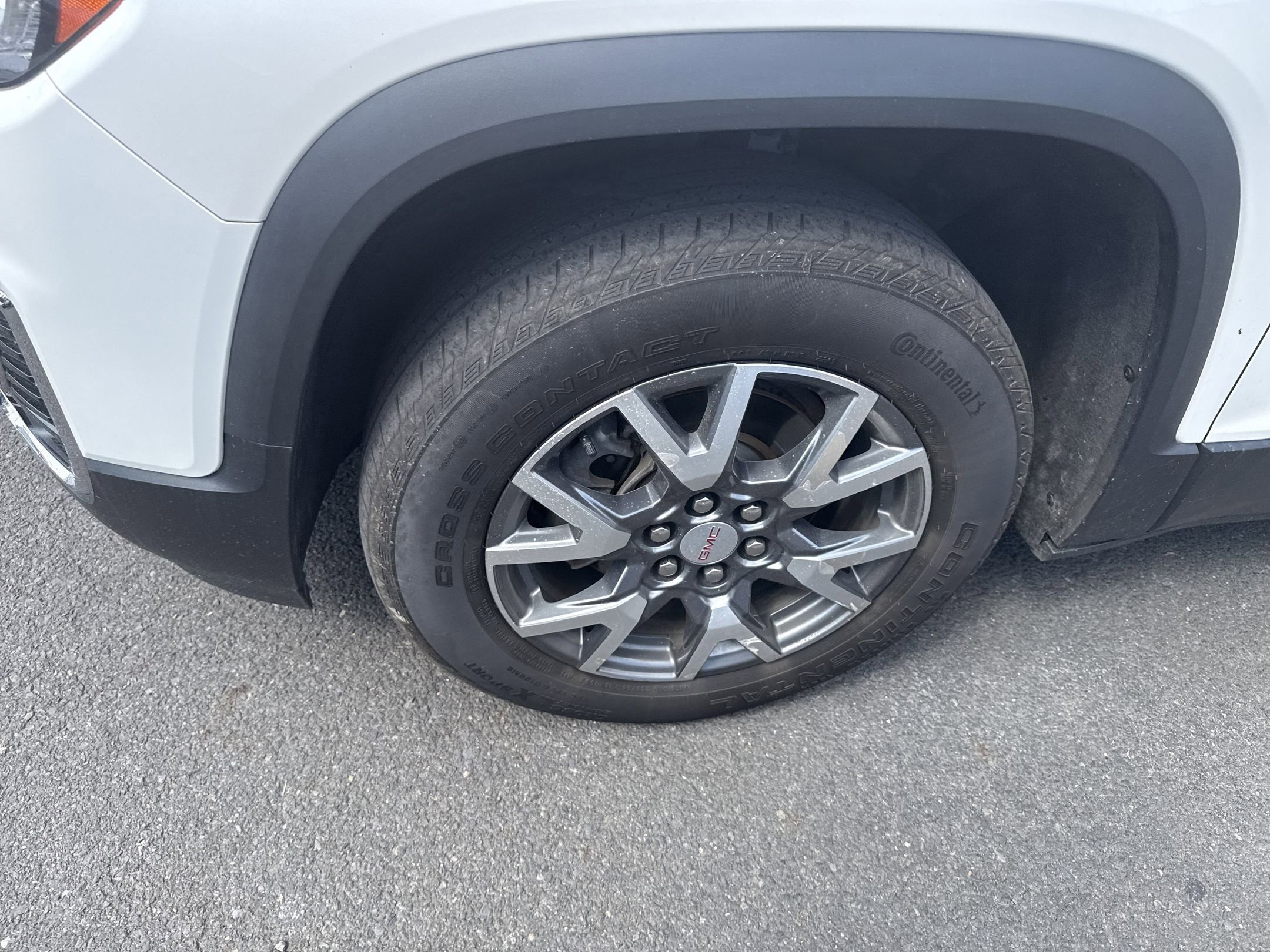 2023 Gmc Acadia SLT photo 3