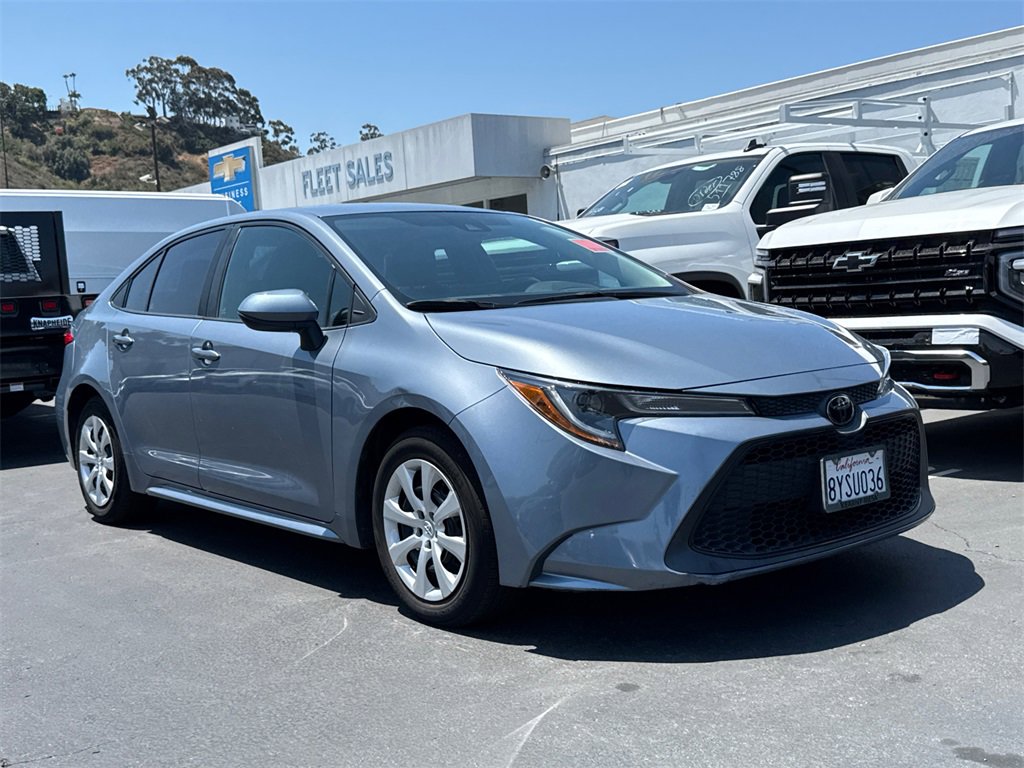 Used 2022 Toyota Corolla LE with VIN 5YFEPMAE5NP290641 for sale in Northfield, Minnesota