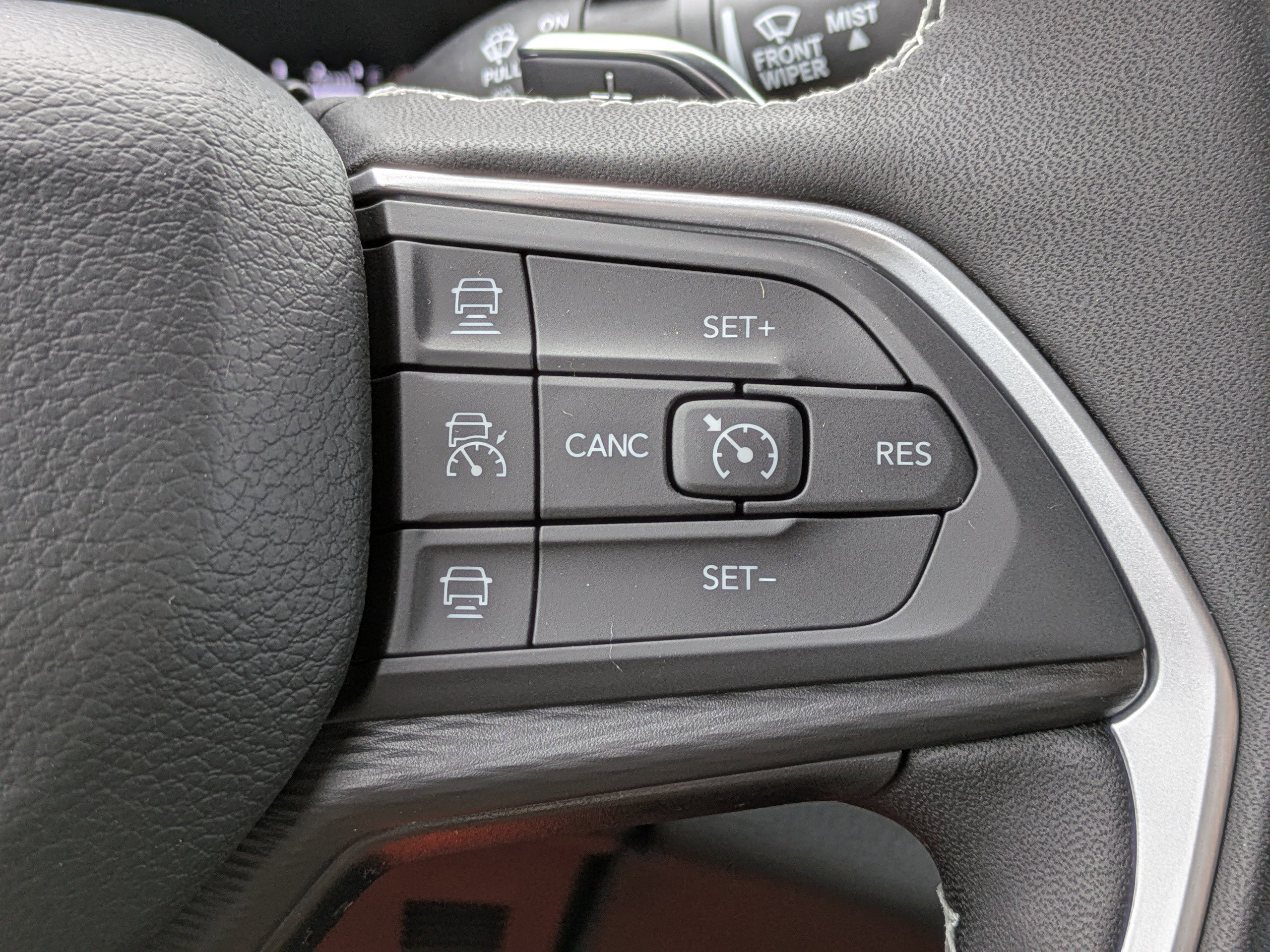 2025 Jeep Grand Cherokee Laredo Altitude photo 21