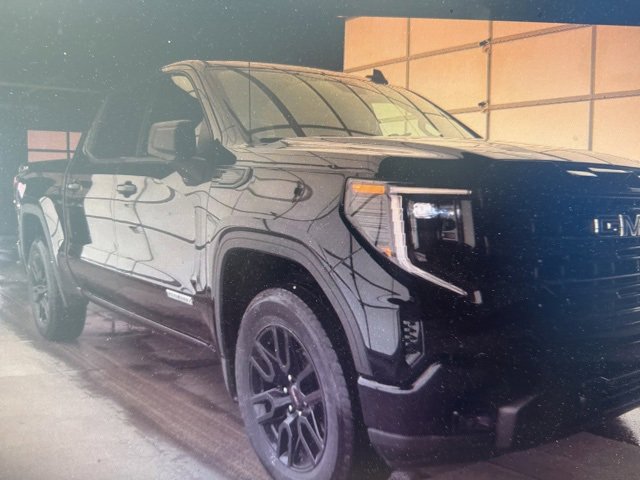 2023 GMC Sierra SLE's photo