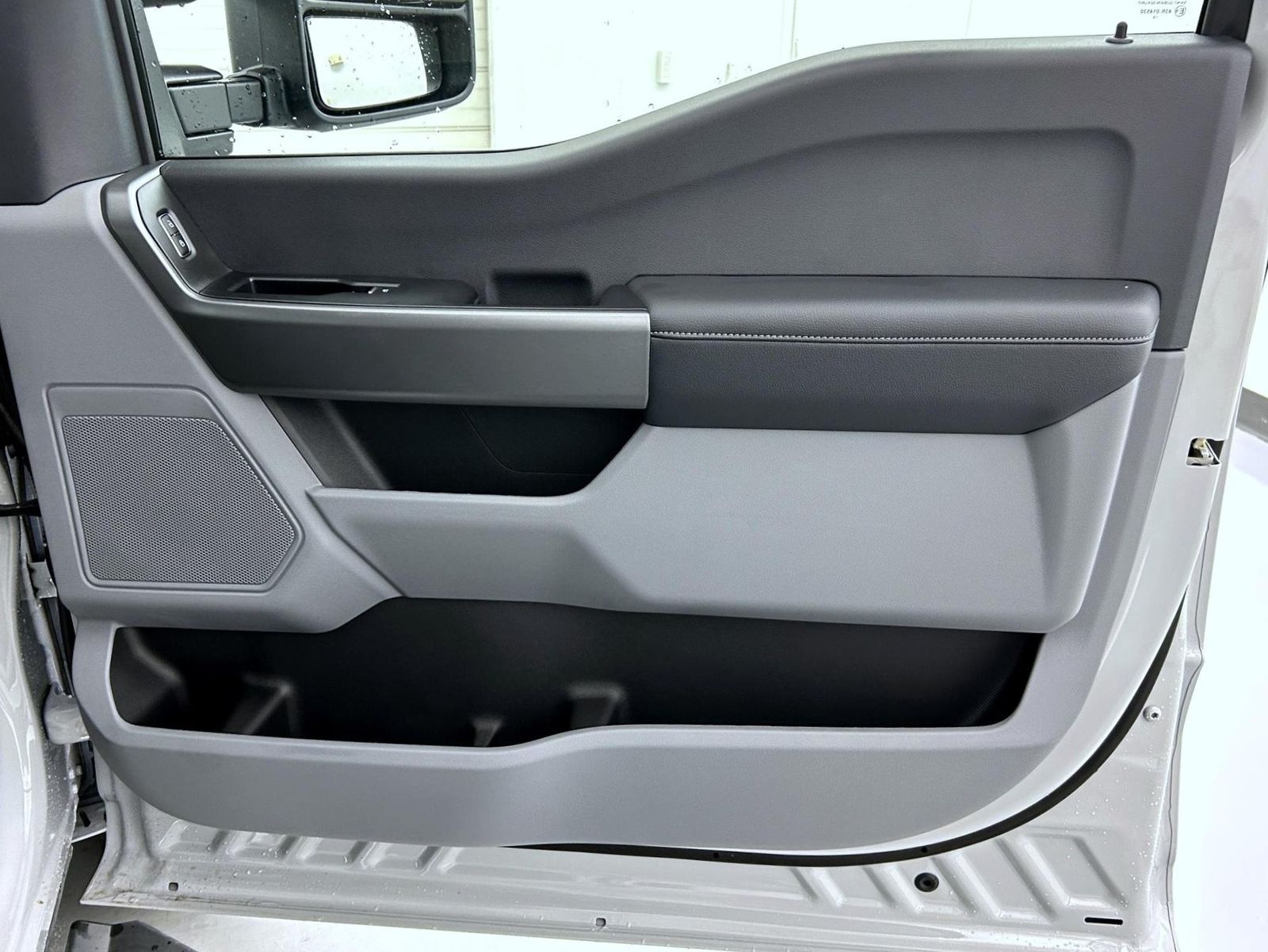 2025 Ford F-250 XLT photo 16