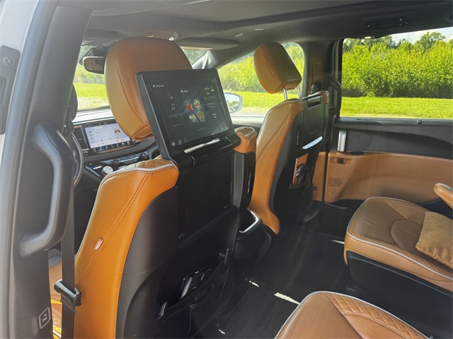 2021 Chrysler Pacifica Hybrid Pinnacle photo 20