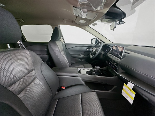2024 Nissan Rogue SV photo 26