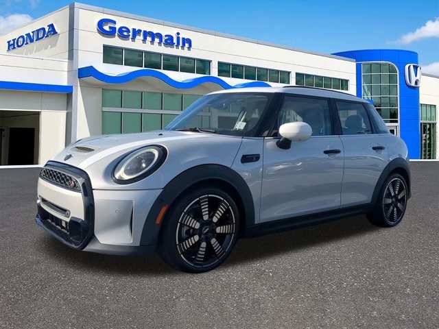 2022 MINI Hardtop 4 Door S's photo